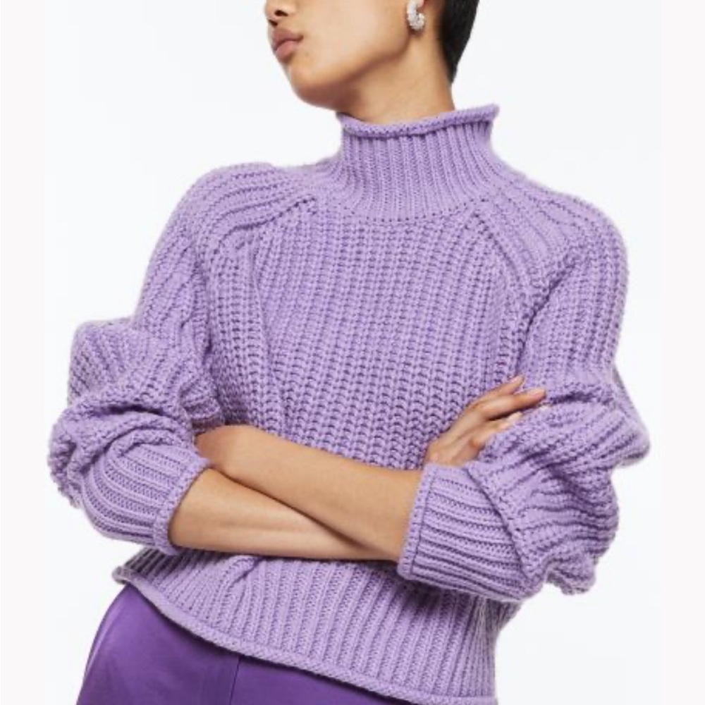 H&M Knit sweater . Purple.